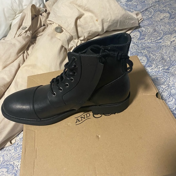 Frye black boots-Brand new
